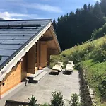 Boutique Panoramic Views Hot Tub