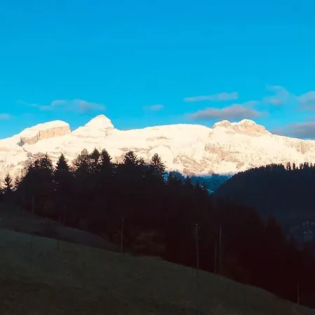 Шале Boutique Panoramic Views Hot Tub Вер-ль-Эглиз