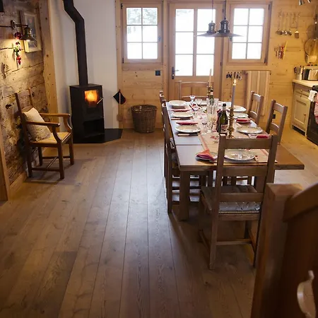 Chalet Boutique Panoramic Views Hot Tub