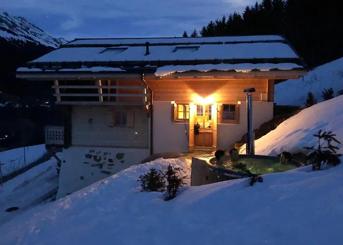 Domek alpejski Boutique Panoramic Views Hot Tub Vers L'Eglise