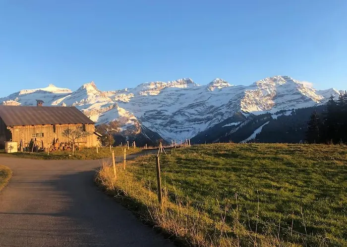 Boutique Panoramic Views Hot Tub 木屋 *
