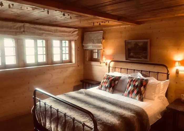 Boutique Panoramic Views Hot Tub Domek alpejski *