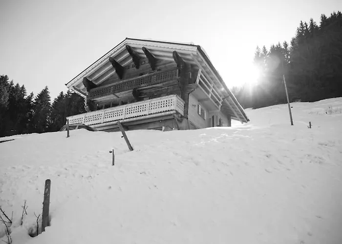 Boutique Panoramic Views Hot Tub 木屋