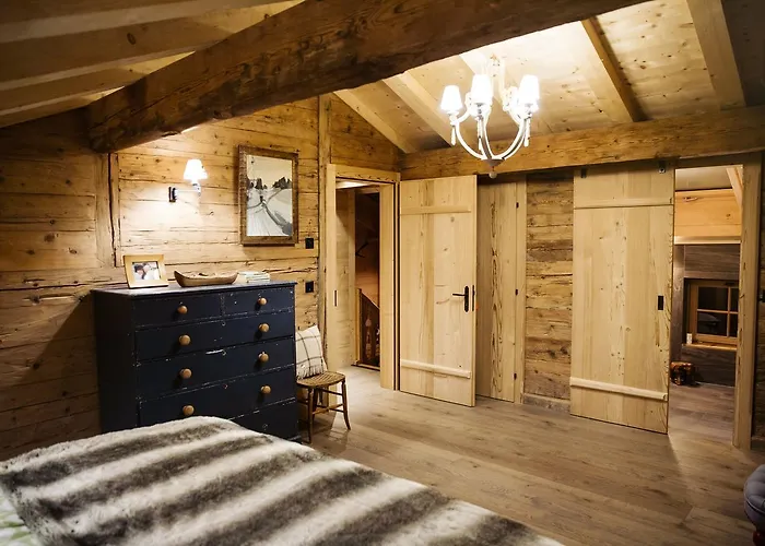 Boutique Panoramic Views Hot Tub 威尔斯伊格里塞