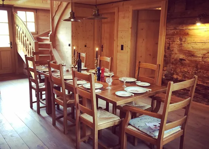 Boutique Panoramic Views Hot Tub 木屋