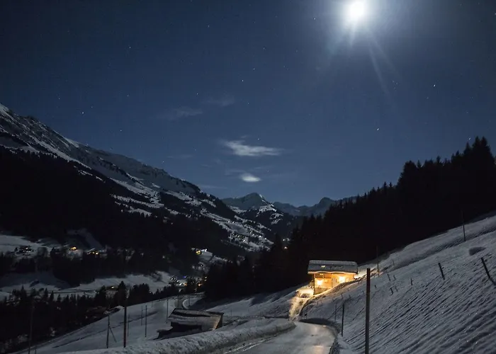 Boutique Panoramic Views Hot Tub 木屋