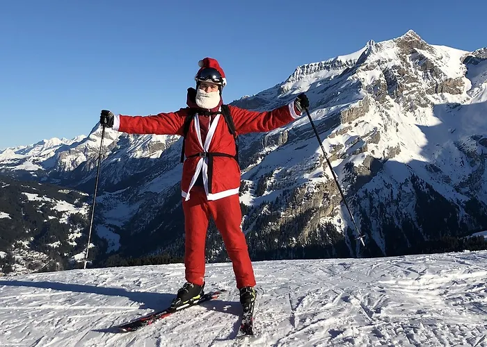 Boutique Panoramic Views Hot Tub 威尔斯伊格里塞