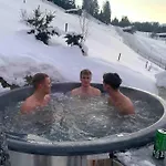 Boutique Panoramic Views Hot Tub Chalet