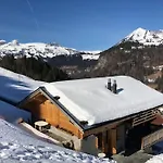 Boutique Panoramic Views Hot Tub Chalet *